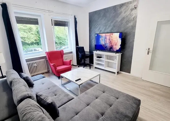 Cozy And Modern 1 Bedroom 3 Room Apartment