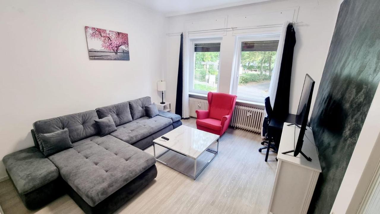 Cozy And Modern 1 Bedroom 3 Apartment