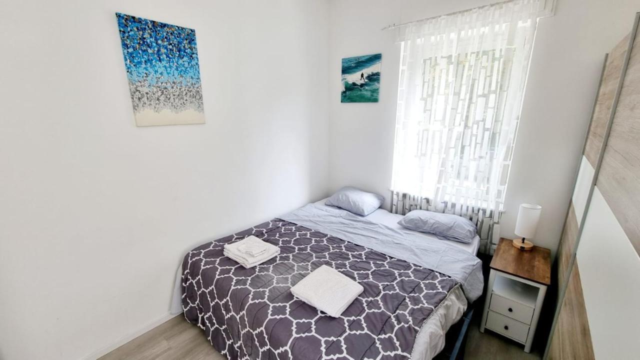 Apartment Cozy And Modern 1 Bedroom 3 *